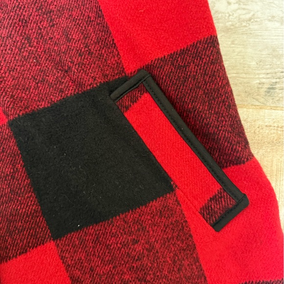 Plaid Red and Black Women's Vest - Picture 3 of 4